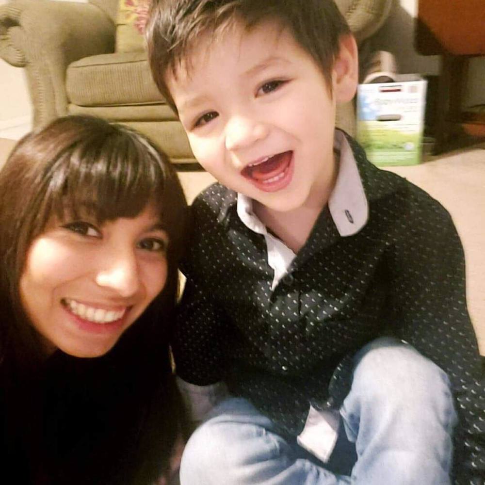 Meet your Posher, Claudia